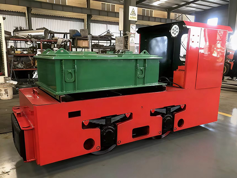 鋰電池電機(jī)車